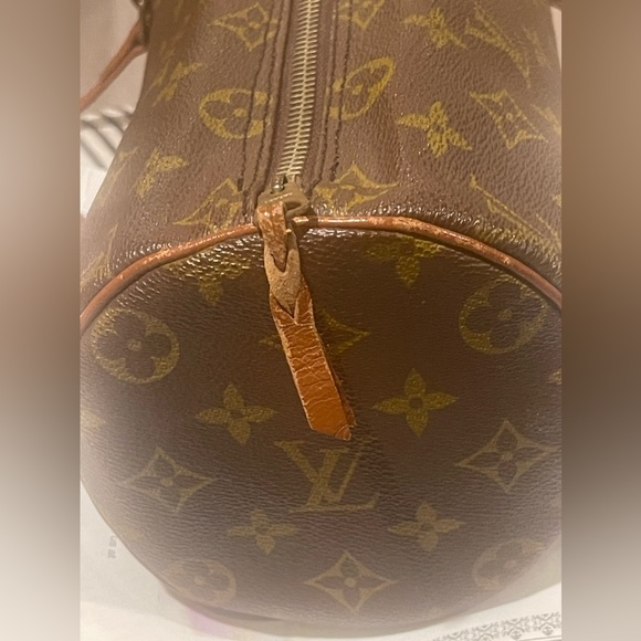 LOUIS VUITTON PAPILLON MONOGRAM BAG. THIS BAG IS VINTAGE EUC. COA & DUST BAGπ€. - Picture 16 of 16